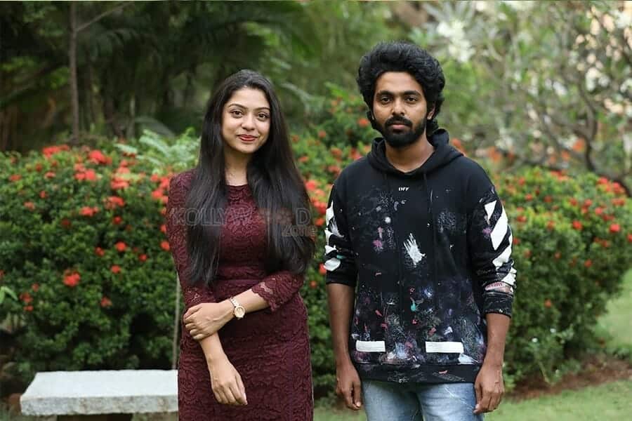 Selfie Movie GV Prakash and Varsha Bollamma Pictures 02