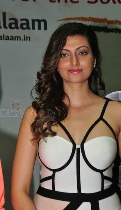 Actress Hamsa Nandini Latest Sexy Pictures 22