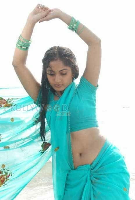 Actress Madhavi Latha Hot Sexy Wet Saree Photos 05