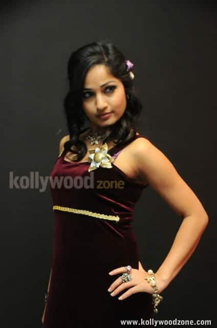Actress Madhavi Latha Pictures 03