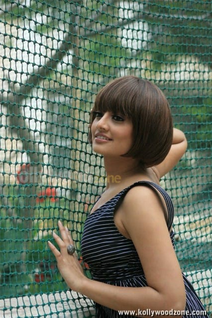 Actress Nikitha Narayan Sexy Spicy Pictures 03