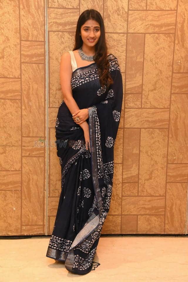 Actress Priya Vadlamani At College Kumar Pre release Event Photos 23