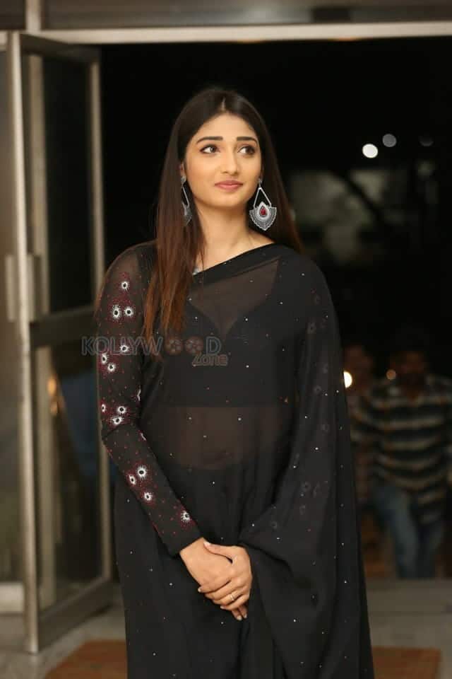 Actress Priya Vadlamani At Hushaaru Movie 50 Days Celebrations Photos 03