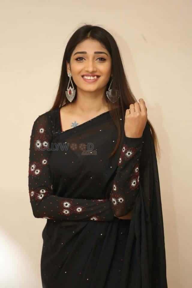 Actress Priya Vadlamani At Hushaaru Movie 50 Days Celebrations Photos 18
