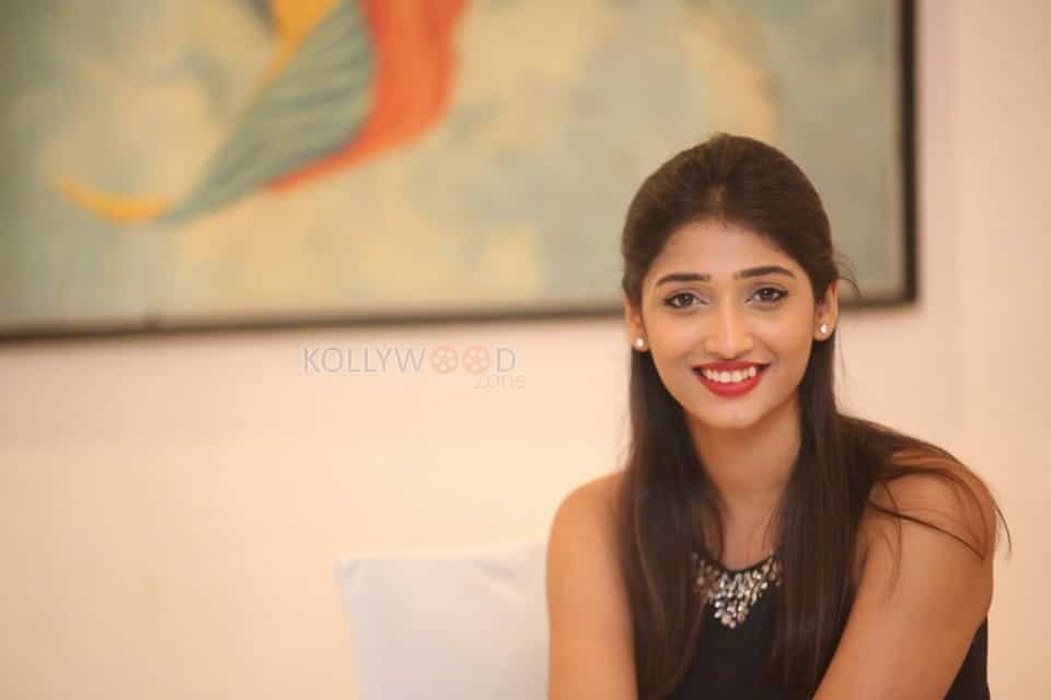 Actress Priya Vadlamani At Premaku Raincheck Movie Pre Release Event Photos 10