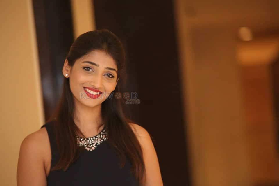 Actress Priya Vadlamani At Premaku Raincheck Movie Pre Release Event Photos 20