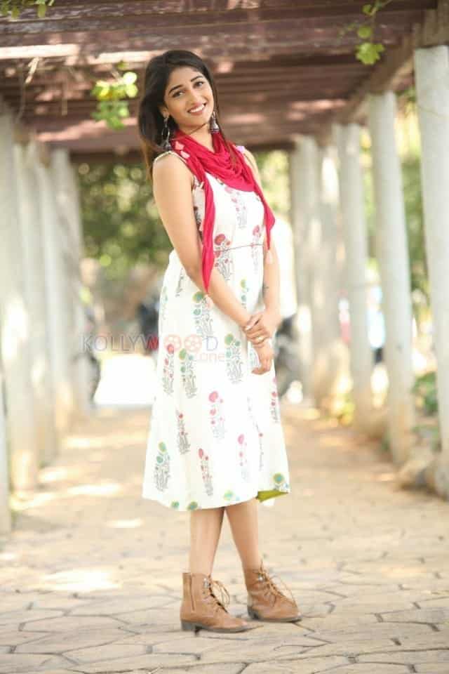 Actress Priya Vadlamani At Shubhalekha Lu Movie Press Meet Photos 04