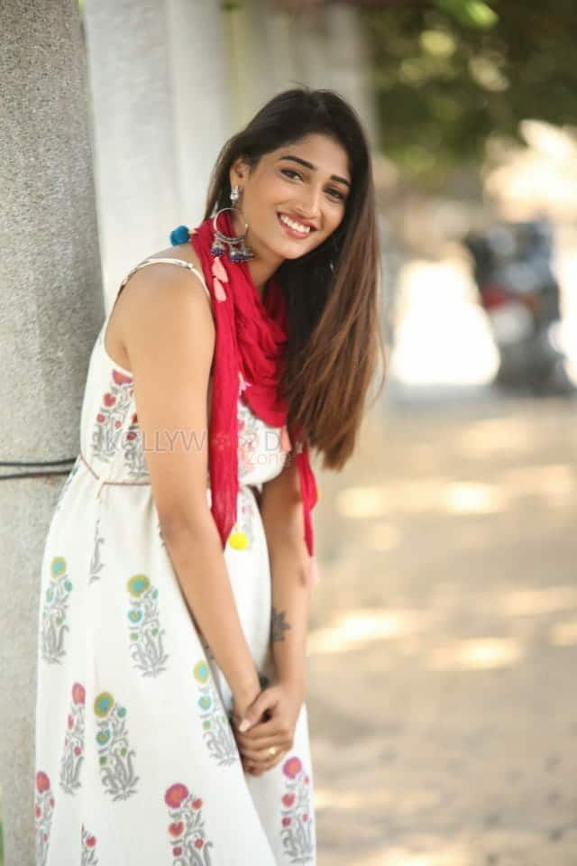 Actress Priya Vadlamani At Shubhalekha Lu Movie Press Meet Photos 12
