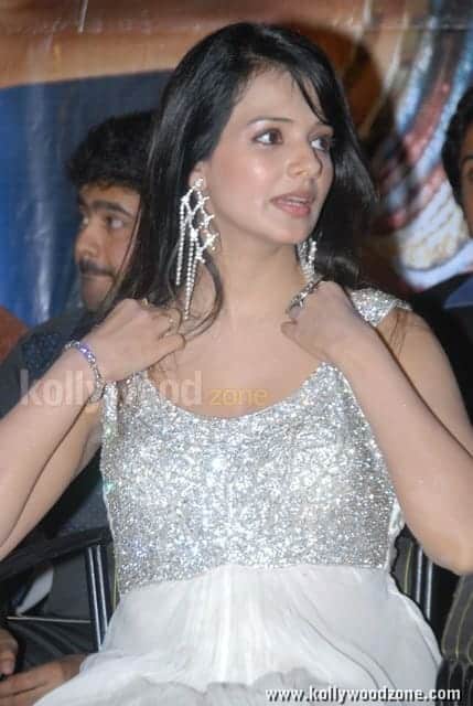 Actress Saloni Pics 05