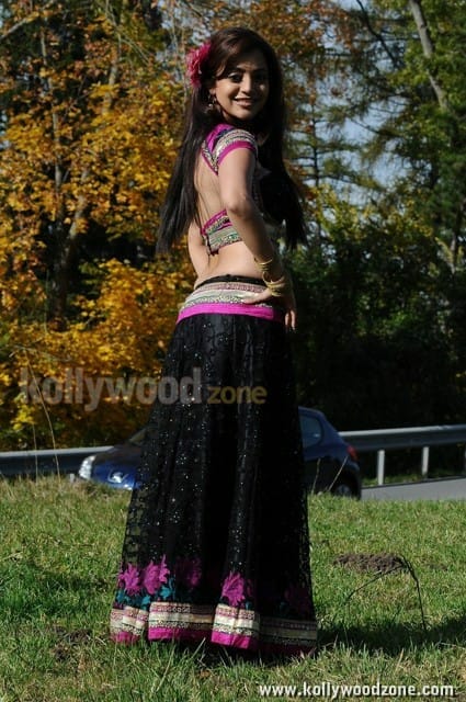 Sexy Nisha Agarwal In Istam Movie Stills 08