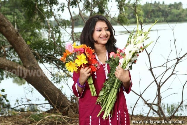 Swetha Basu Prasad Chandamama Movie Heroine Stills 02