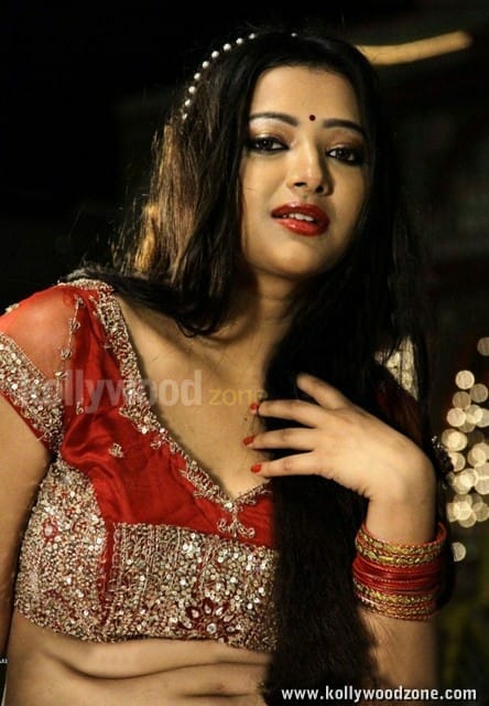 Swetha Basu Prasad Spicy Stills 19