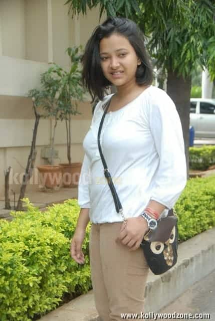 Telugu Actress Swetha Basu Prasad Pics 02