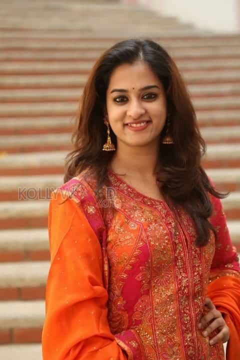 Tollywood Heroine Nanditha Pictures 28