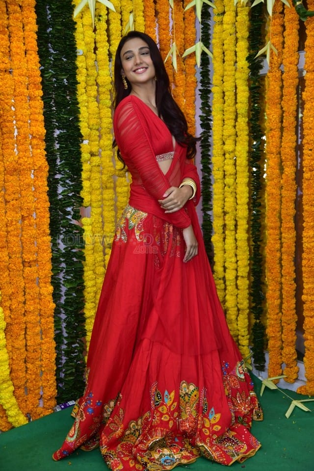 Actress Ritika Nayak at Duet Movie Opening Pictures 04