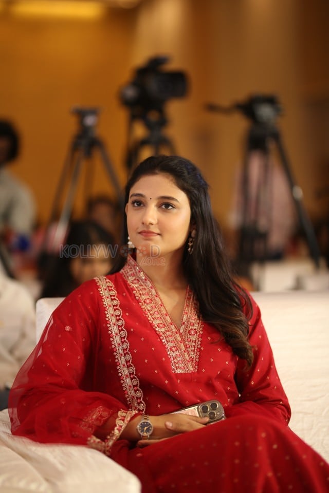 Actress Ritika Nayak at Mirai Movie Brahmand Blockbuster Meet Pictures 04