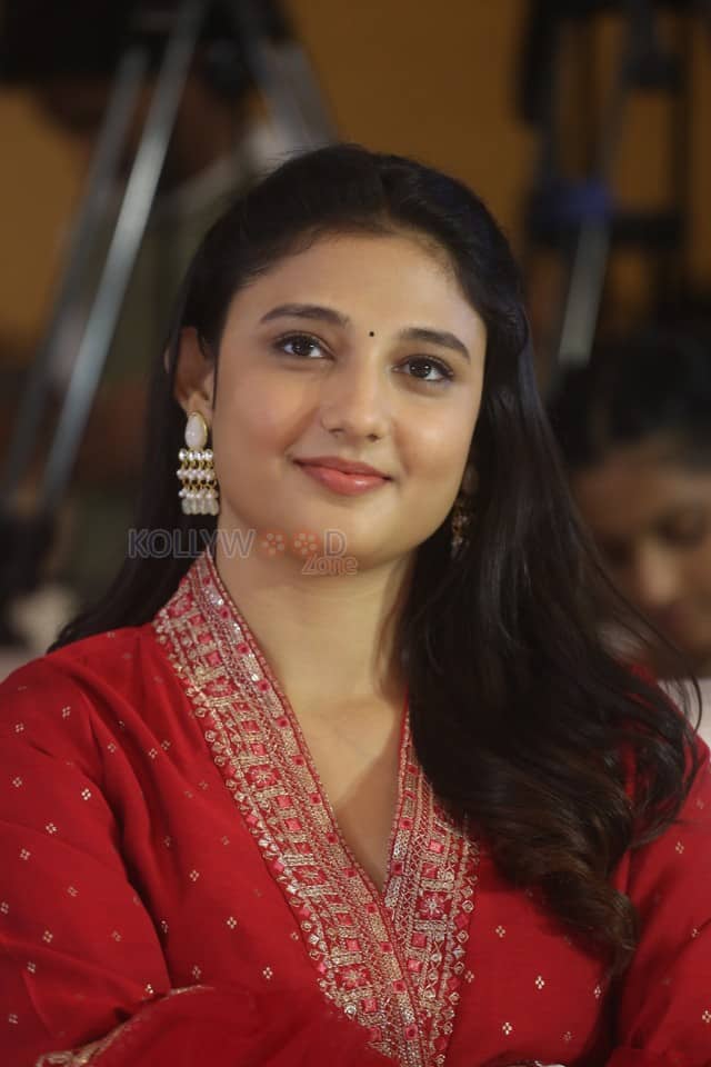 Actress Ritika Nayak at Mirai Movie Brahmand Blockbuster Meet Pictures 06