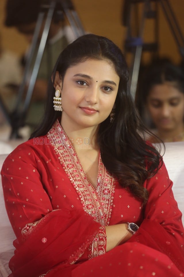 Actress Ritika Nayak at Mirai Movie Brahmand Blockbuster Meet Pictures 07