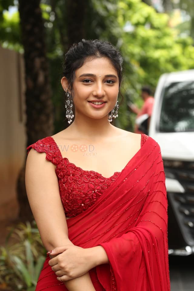Actress Ritika Nayak at Mirai Movie Success Meet Pictures 01