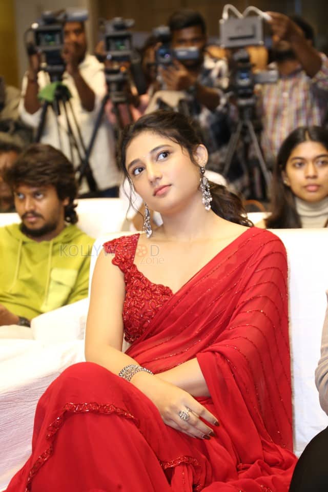 Actress Ritika Nayak at Mirai Movie Success Meet Pictures 38