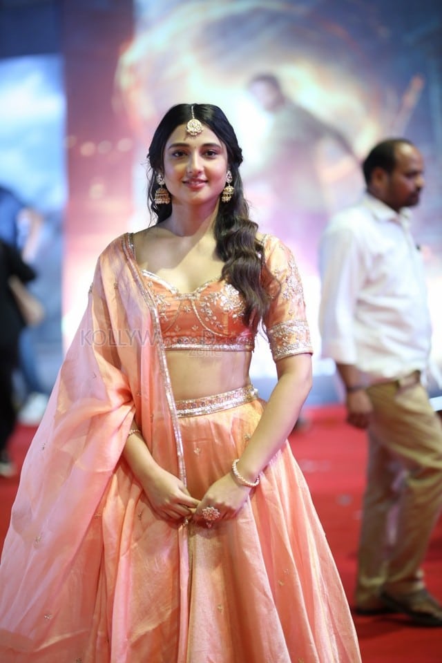 Actress Ritika Nayak at Mirai Pre release Event Photos 16