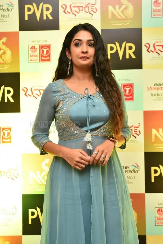 Actress Sonal Monteiro at Banaras Movie Press Meet Photos 21