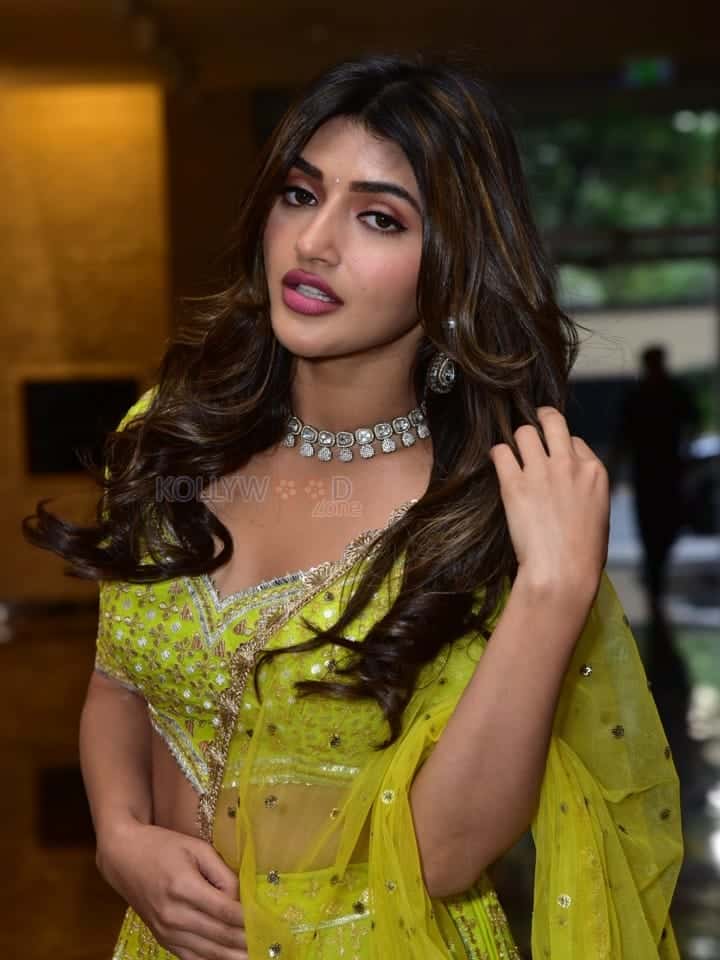Beautiful Actress Sreeleela at Aadikeshava Song Launch Photos 02