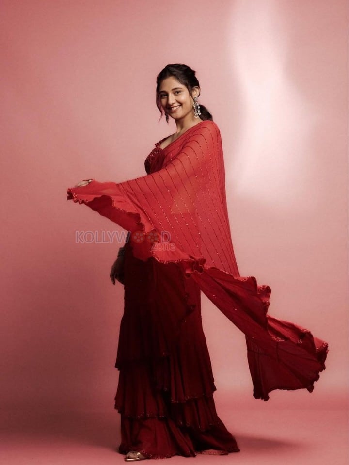 Graceful Ritika Nayak in a Red Saree with a Sleeveless Blouse Pictures 05