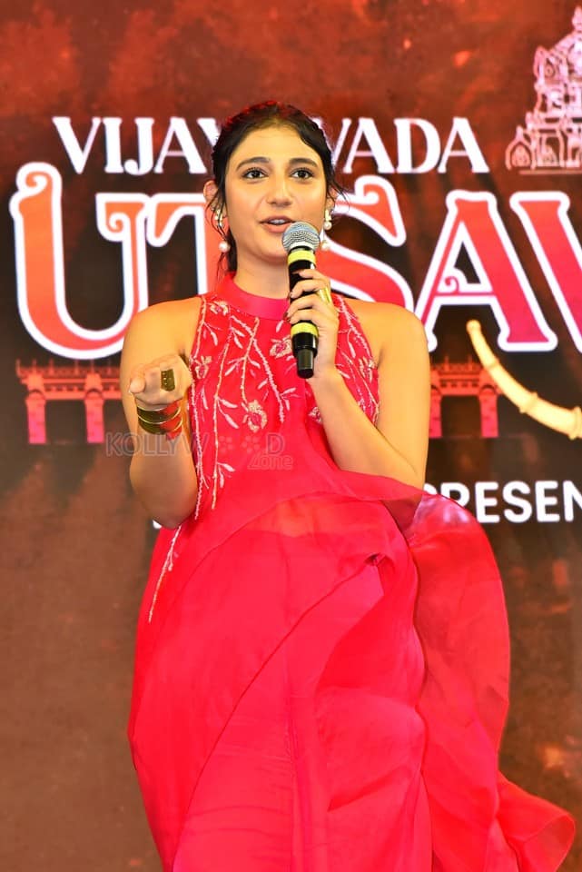 Heroine Ritika Nayak at Mirai Movie Success Meet Pictures 04