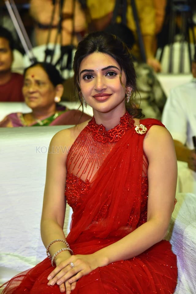 Heroine Sreeleela at Junior Movie Pre Release Event in Hyderabad Pictures 18