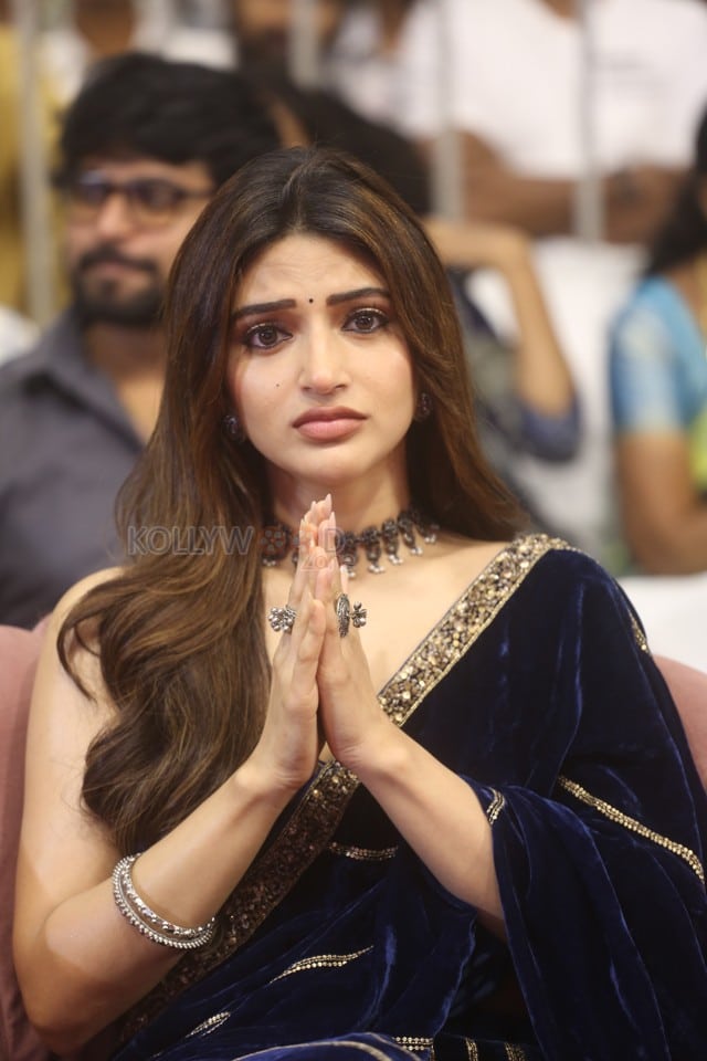 Heroine Sreeleela at Mass Jathara movie Pre Release Event Pictures 13