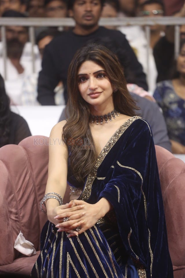 Heroine Sreeleela at Mass Jathara movie Pre Release Event Pictures 18