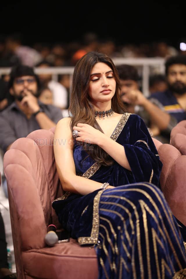 Heroine Sreeleela at Mass Jathara movie Pre Release Event Pictures 22