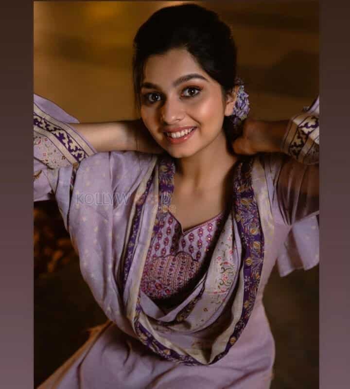 Malayalam Actress Niranjana Anoop Photoshoot Pictures 12