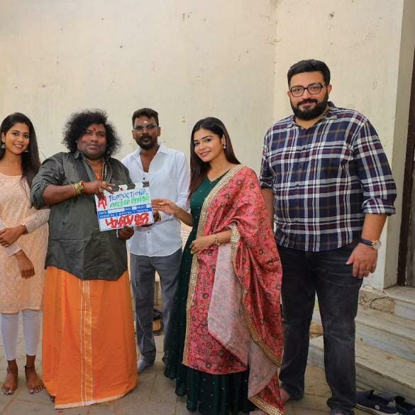 Yogi Babu And Dharsha Gupta’s Project Gets An Interesting Title