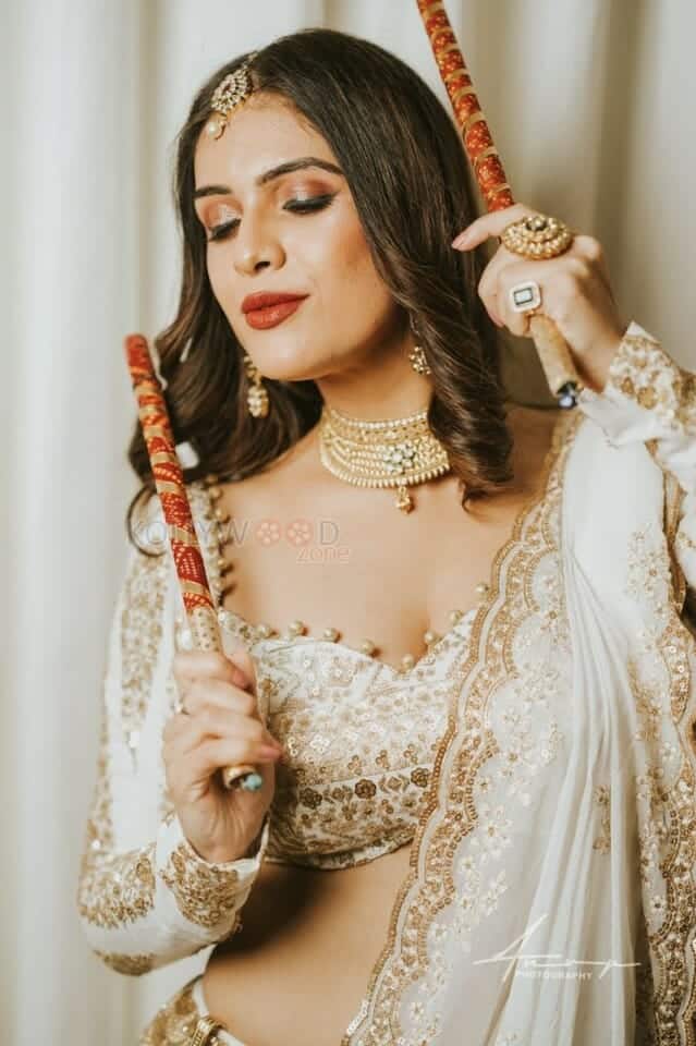 Punjabi Beauty Neha Malik Sexy Photos 02