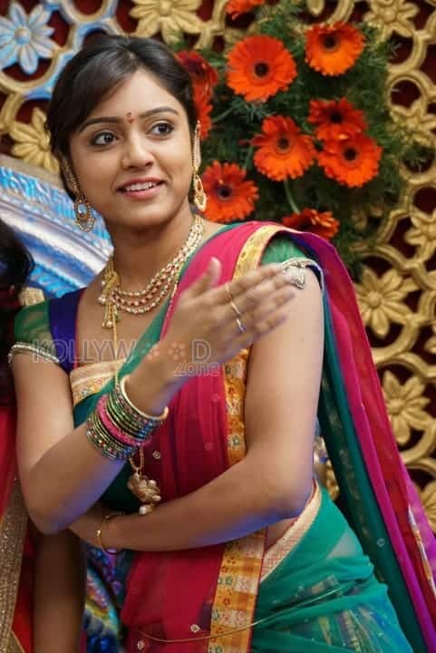 Sexy Vithika Sheru Traditional Photos 10