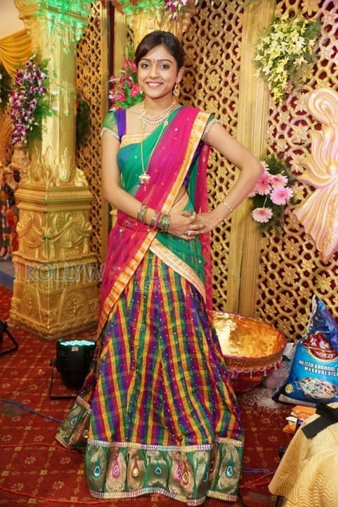 Sexy Vithika Sheru Traditional Photos 14