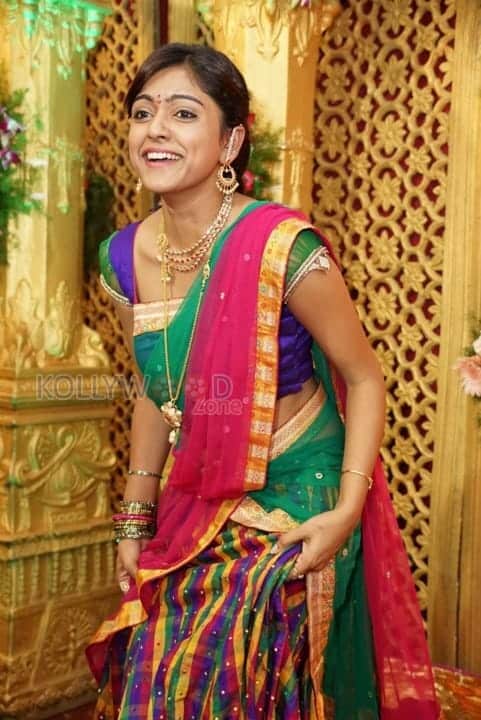 Sexy Vithika Sheru Traditional Photos 17