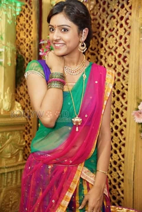 Sexy Vithika Sheru Traditional Photos 20