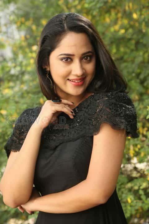 Yaman Movie Heroine Miya George Pictures 61