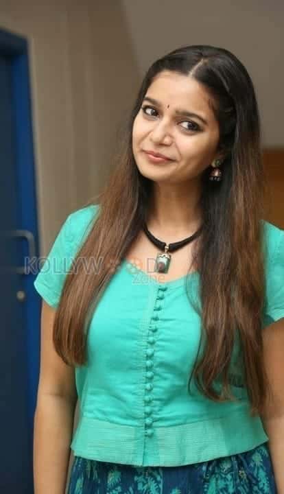 Actress Colors Swathi New Photos 10