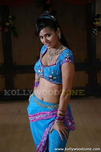 Actress Meenakshi Dixit Sexy Stills 07