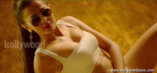 Actress Nidhi Subbaiah Sexy Pictures 34