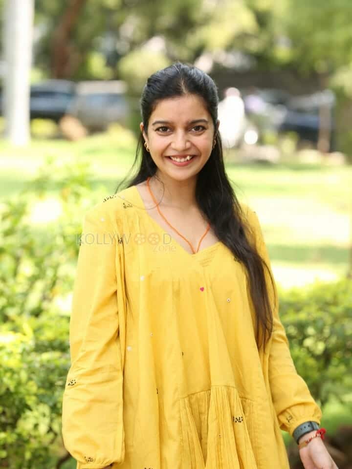 Actress Swathi Reddy at Month Of Madhu Success Meet Photos 18