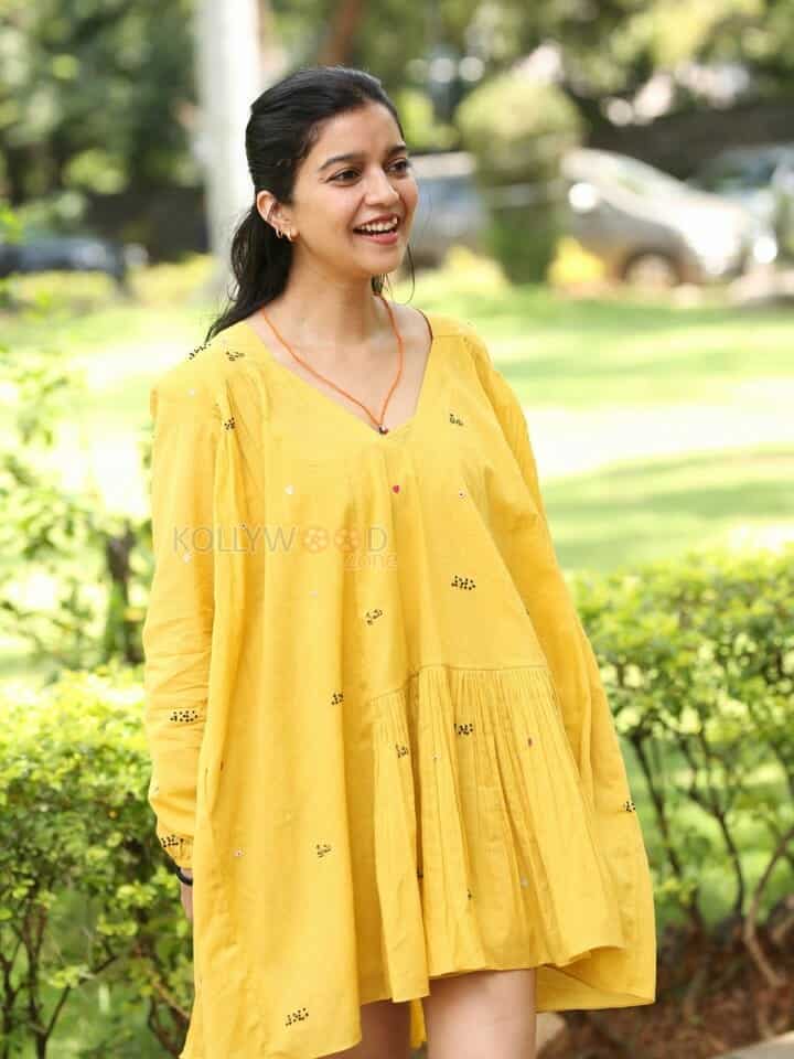 Actress Swathi Reddy at Month Of Madhu Success Meet Photos 22