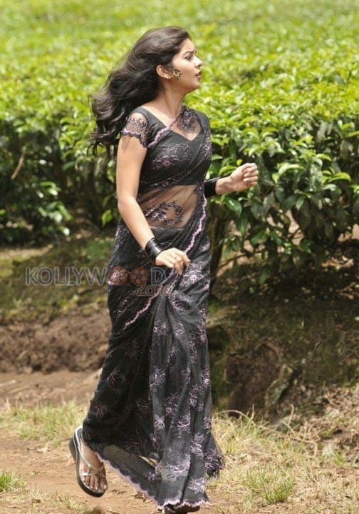 Actress Swathi Sexy Cute Pictures 08