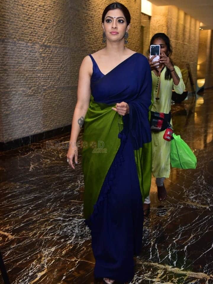 Actress Varalaxmi Sarathkumar at Anveshi Movie Trailer Launch Photos 08