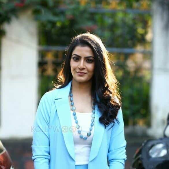 Varalaxmi Sarathkumar And Santhosh Prathap’s Kondraal Paavam To Release In This Month?