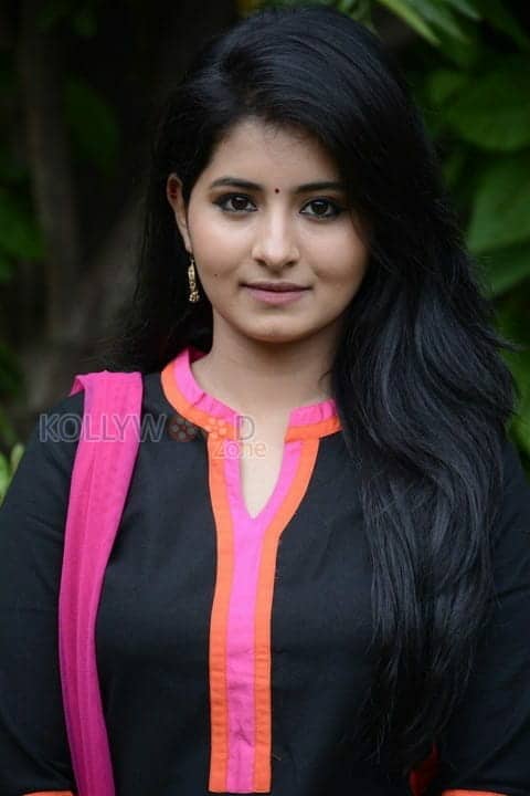 Burma Movie Heroine Reshmi Menon Photos 01